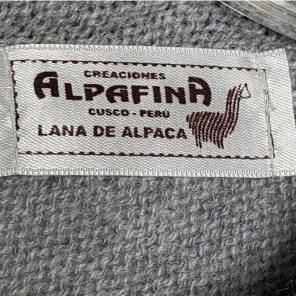 ALPAFINA Alpaca Gray Wool Aztec Poncho - Picture 5 of 5